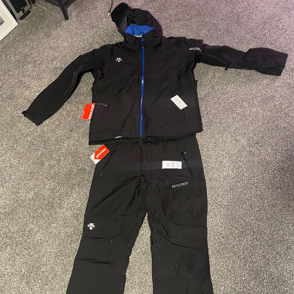DESCENTE Ski / Snowboard Shell and Pants